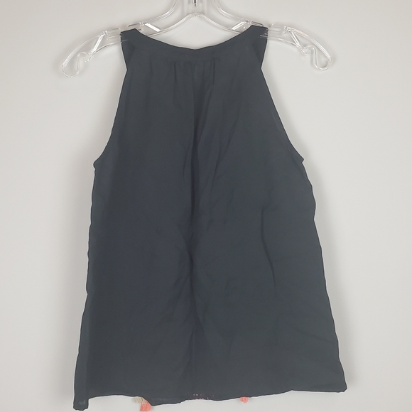 THML Embroidered Sleeveless Top - Picture 2 of 5